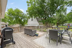 521 Woodard Ave, Cleburne, TX 76033 - Photo 18