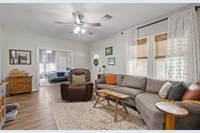 521 Woodard Avenue, Cleburne, TX 76033 - Photo 12