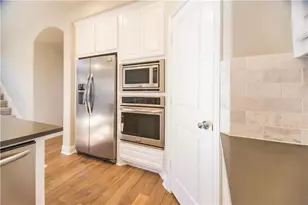 4309 Meadow Hawk Dr, Arlington, TX 76005 - Photo 8