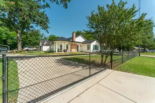 131 Lakeway Ln, Gun Barrel City, TX 75156 - Photo 20