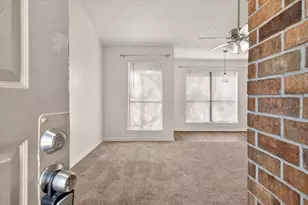 1212 Horizon Trail, Arlington, TX 76011 - Photo 6