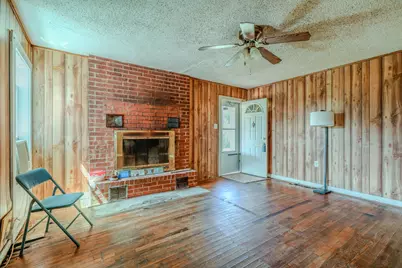 713 Lution Drive, Weatherford, TX 76087 - Photo 4