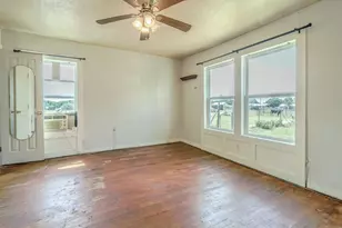 713 Lution Dr, Weatherford, TX 76087 - Photo 8