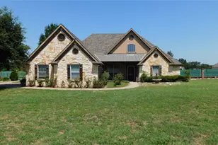 113 Lake Meadow Blvd, Canton, TX 75103 - Photo 2