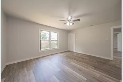 5558 Meadowbrook Drive, Fort Worth, TX 76112 - Photo 34
