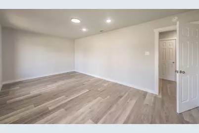 5558 Meadowbrook Drive, Fort Worth, TX 76112 - Photo 30