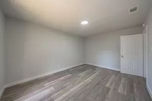 5558 Meadowbrook Dr, Fort Worth, TX 76112 - Photo 24
