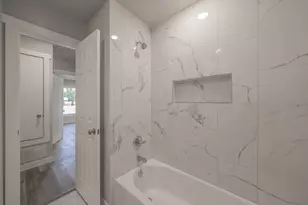 5558 Meadowbrook Dr, Fort Worth, TX 76112 - Photo 26
