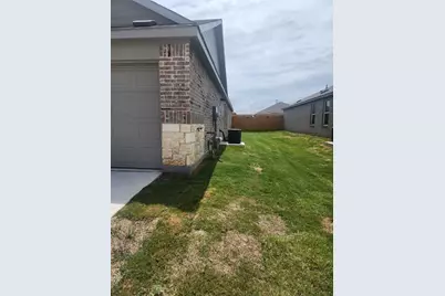 15013 Bushwacker Way, Fort Worth, TX 76052 - Photo 12