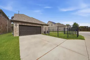 911 Midland Dr, Allen, TX 75013 - Photo 30