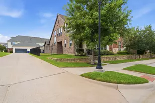 911 Midland Dr, Allen, TX 75013 - Photo 32