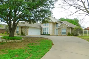 502 Hillcrest Ln, Krum, TX 76249 - Photo 4