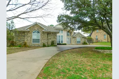 502 Hillcrest Lane, Krum, TX 76249 - Photo 2