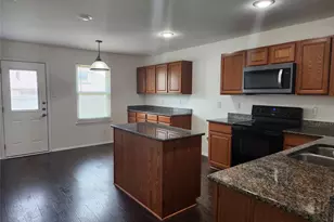 1224 Elkford Ln, Fort Worth, TX 76247 - Photo 2