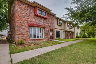 34 E Mountain Ln, Grand Prairie, TX 75052 - Photo 1