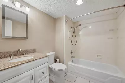 2604 Winding Creek Drive, Carrollton, TX 75007 - Photo 6