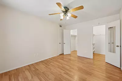 2604 Winding Creek Drive, Carrollton, TX 75007 - Photo 10