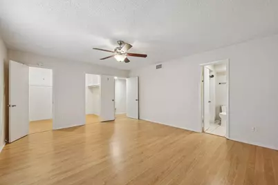 2604 Winding Creek Drive, Carrollton, TX 75007 - Photo 12