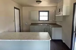 910 Circle Dr, Bowie, TX 76230 - Photo 8