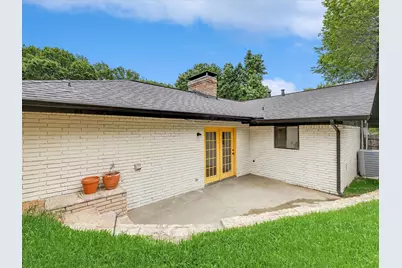 10039 Shadyview Drive, Dallas, TX 75238 - Photo 16