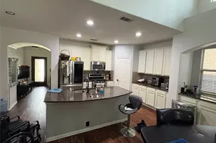 2756 Explorador, Grand Prairie, TX 75054 - Photo 8