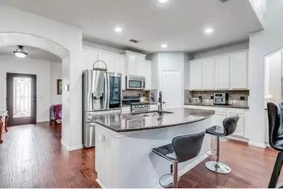 2756 Explorador, Grand Prairie, TX 75054 - Photo 8
