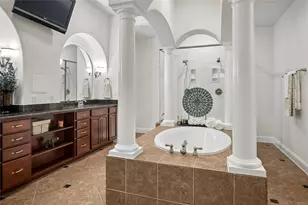 835 Rockingham Dr, Irving, TX 75063 - Photo 18