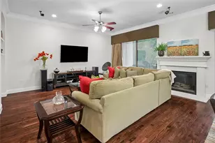 835 Rockingham Dr, Irving, TX 75063 - Photo 6