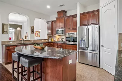 835 Rockingham Drive, Irving, TX 75063 - Photo 12