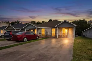 117 W Wilson Ave, Sherman, TX 75090 - Photo 1