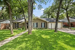 1217 W Redbud Dr, Hurst, TX 76053 - Photo 1