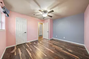 1217 W Redbud Dr, Hurst, TX 76053 - Photo 24