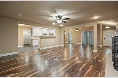 1217 W Redbud Drive, Hurst, TX 76053 - Photo 10