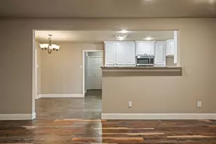 1217 W Redbud Dr, Hurst, TX 76053 - Photo 12