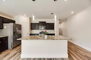 925 Walls Blvd, Crowley, TX 76036 - Photo 10