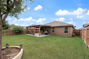 925 Walls Blvd, Crowley, TX 76036 - Photo 32