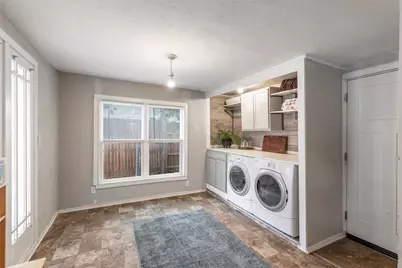 403 Walnut Street, Grandview, TX 76050 - Photo 12