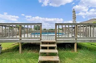 1301 Erin Ct, Burleson, TX 76028 - Photo 26