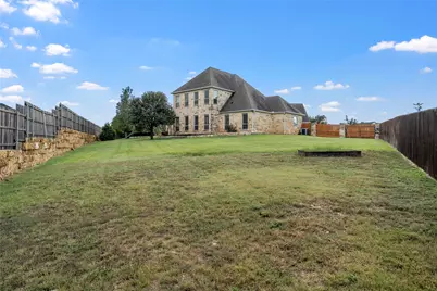 7030 Flagstone Circle, McGregor, TX 76657 - Photo 14