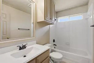 3318 Summergrove Dr, Arlington, TX 76001 - Photo 20
