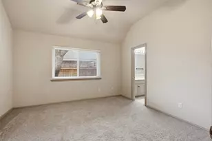 3318 Summergrove Dr, Arlington, TX 76001 - Photo 18
