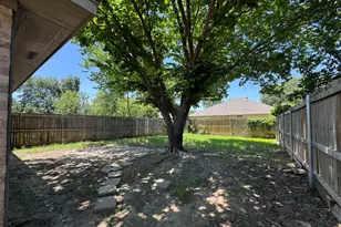 6319 Holiday Ln, North Richland Hills, TX 76182 - Photo 18