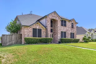 740 White Ash Rd, DeSoto, TX 75115 - Photo 2