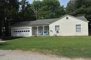 1015 Winkler St, Ennis, TX 75119 - Photo 1