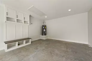 214 Rogers St, McGregor, TX 76657 - Photo 16