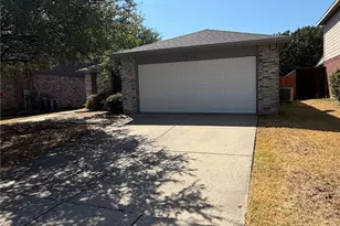 2748 Peach Dr, Little Elm, TX 75068 - Photo 2