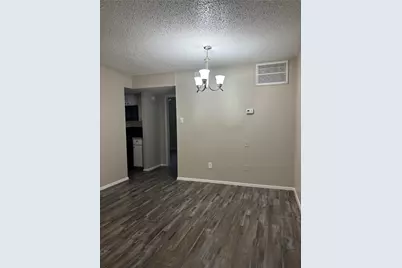 900 N Center Street, Arlington, TX 76011 - Photo 4