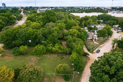 1136 Betterton Circle, Dallas, TX 75203 - Photo 8