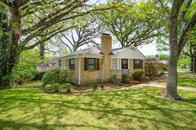 910 Reverchon Drive, Dallas, TX 75211 - Photo 1