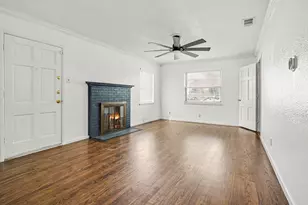 910 Reverchon Dr, Dallas, TX 75211 - Photo 6